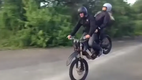 Trick mit dem Motorrad