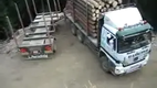 Unglaubliches Wendeman�ver mit dem LKW - can you turn this truck around here