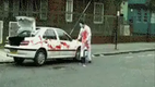 M�rder putzt sein Auto