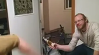 Kurz das Bier �ffnen - Es ist auf jeden Fall offen